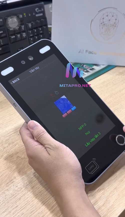 Máy chấm công khuôn mặt AI18EF